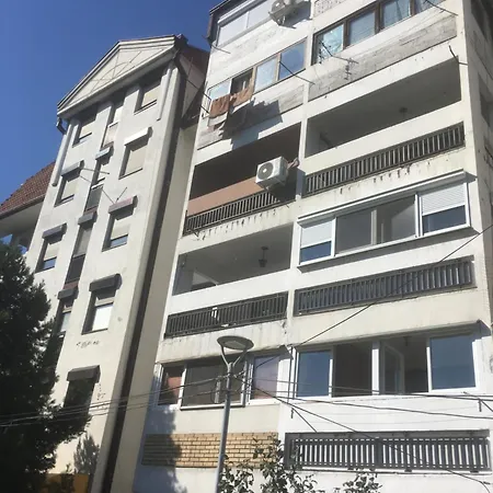 Ena Apartment
