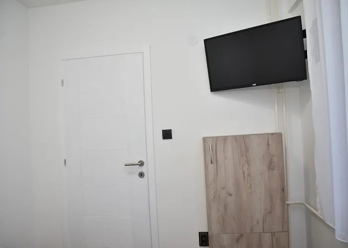 Ena 公寓 克拉列沃